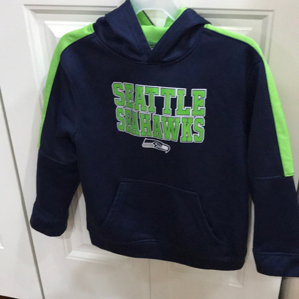 Seahawk boy size 6-7 sweatshirt/hoodie
